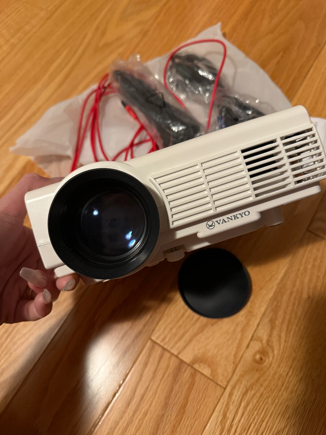 VANKYO Leisure 3 Pro Portable Projector with Carrying Case - photo 2