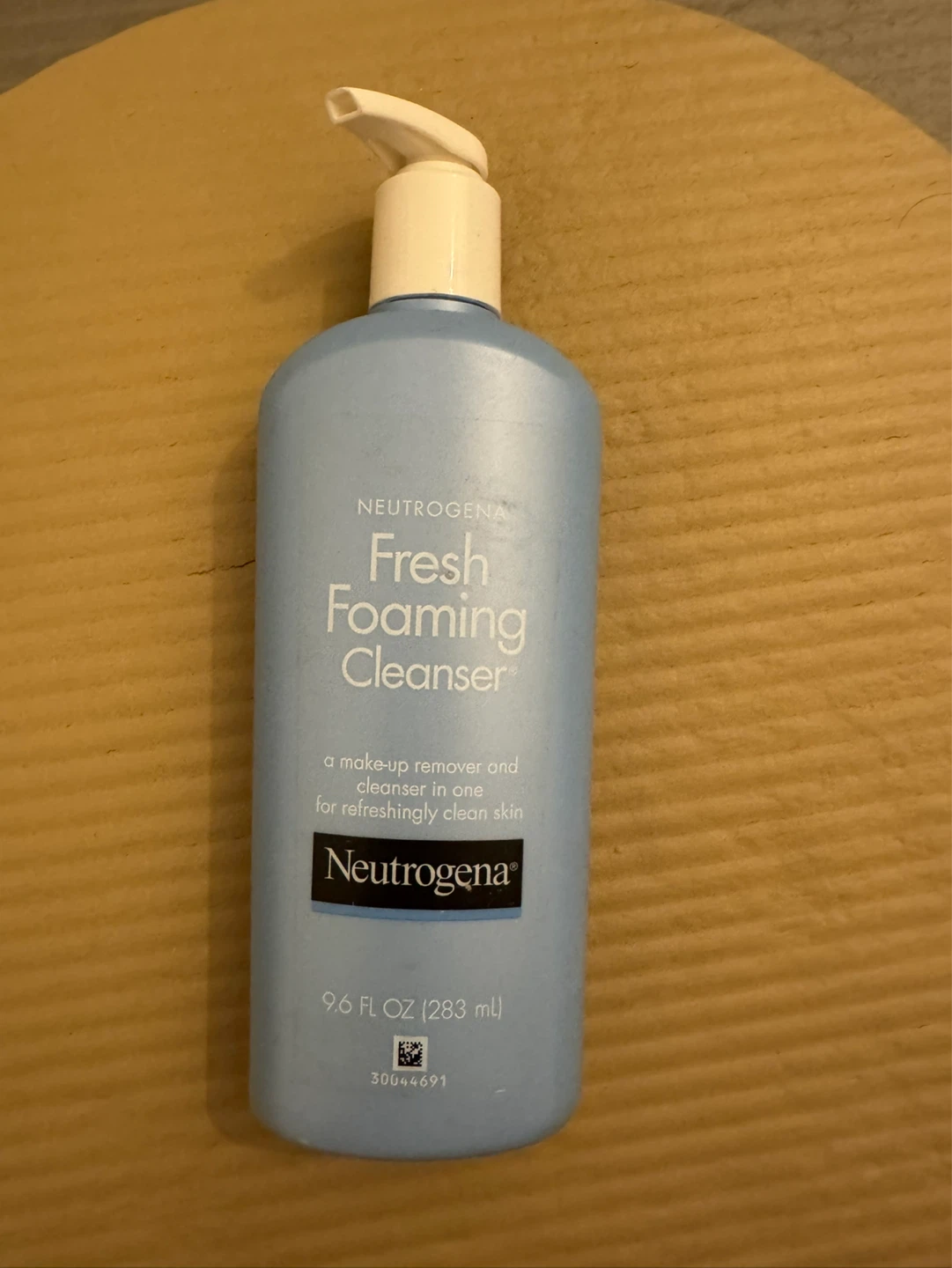 Neutrogena Fresh Foaming Cleanser 9.6 oz