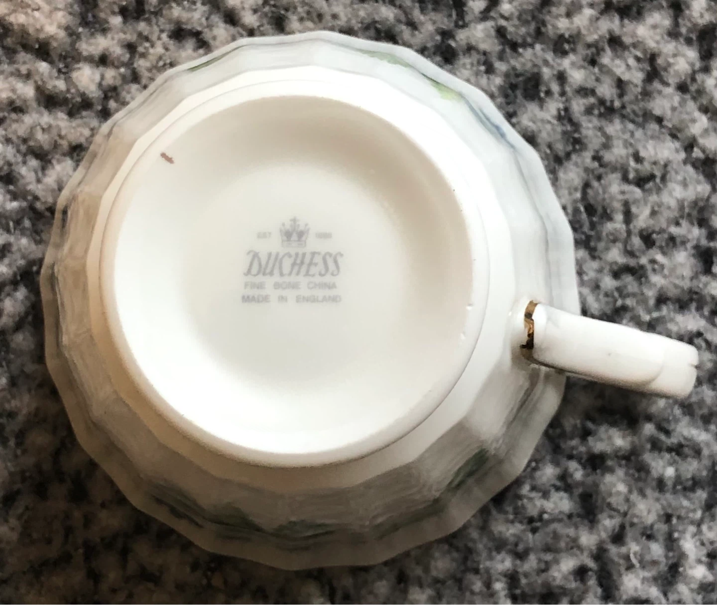 Fine China teacup and saucer - photo 4