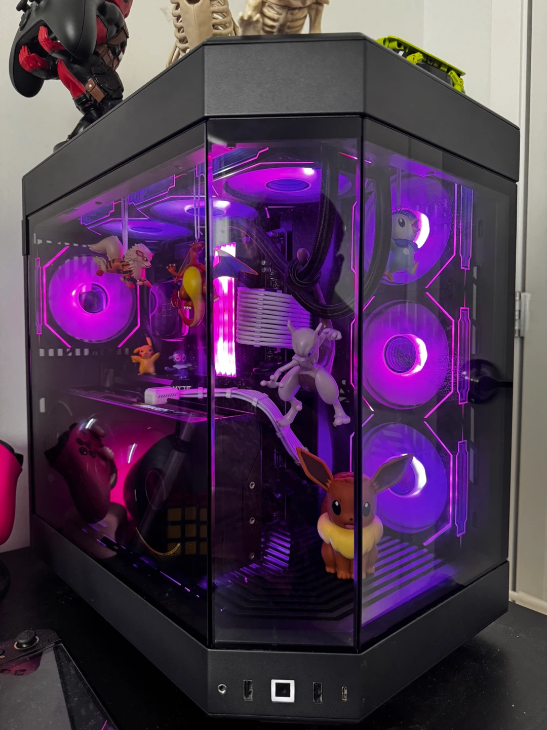Custom Gaming PC with RGB Lighting - photo 3