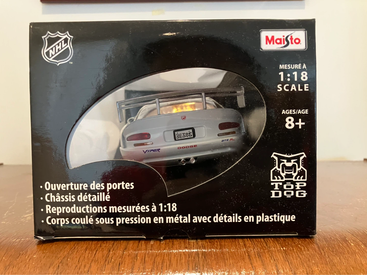 Maisto Dodge Viper GT2 1:18 Scale Diecast Model - photo 3