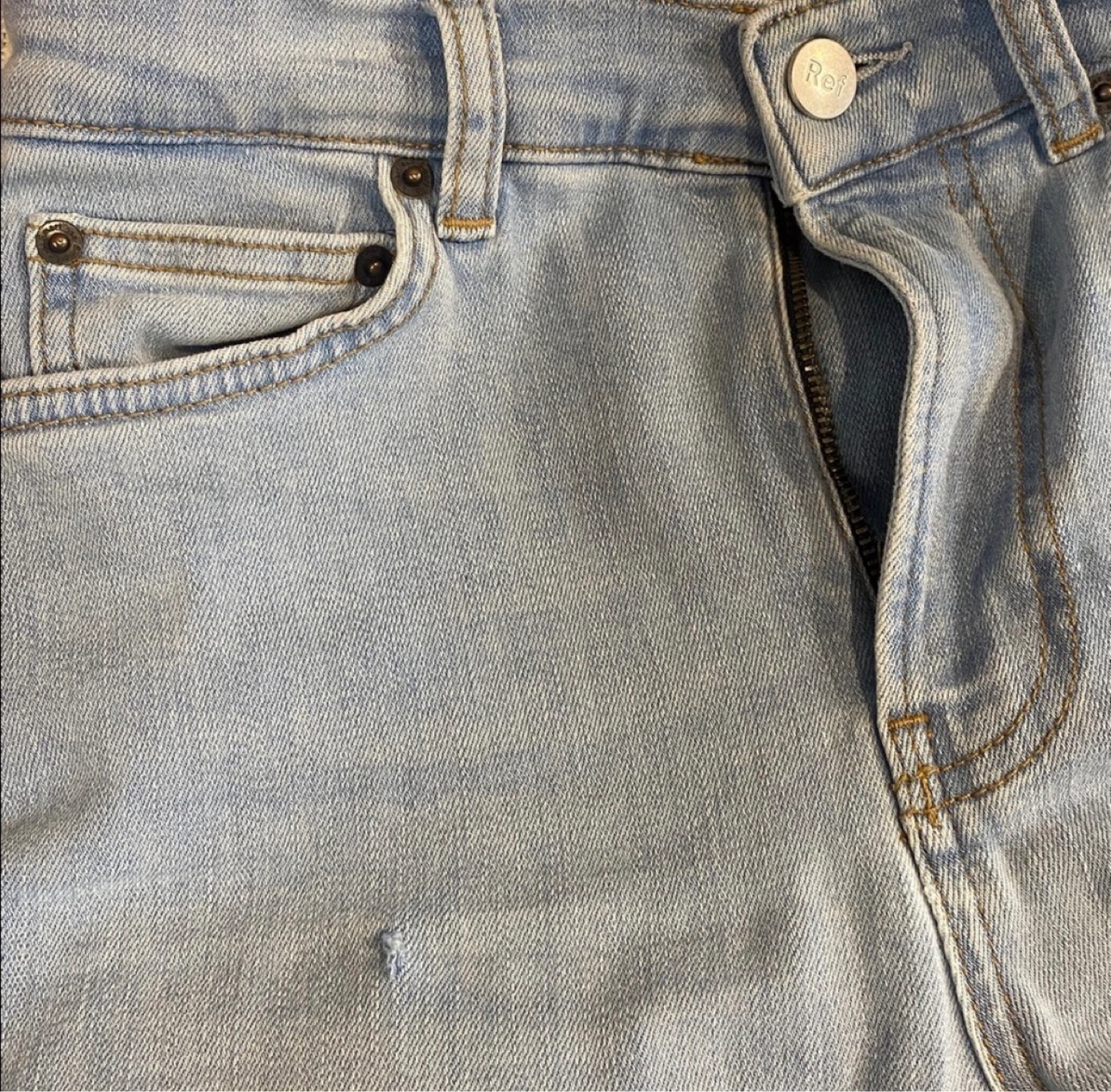 Reformation Skinny Jeans Amalfi Wash Small Rip Size 24 - photo 3