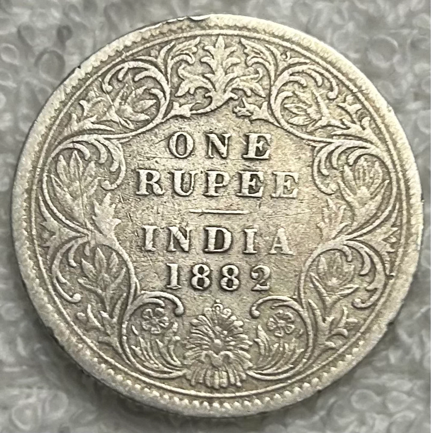 1882 India One Rupee Silver Coin - Victoria Empress