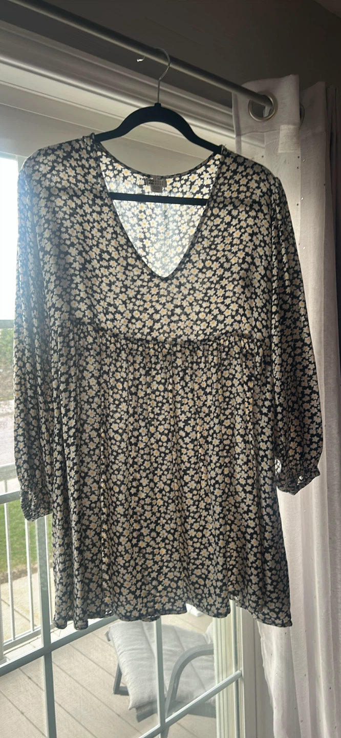 Black Floral Mini Dress (billabong )