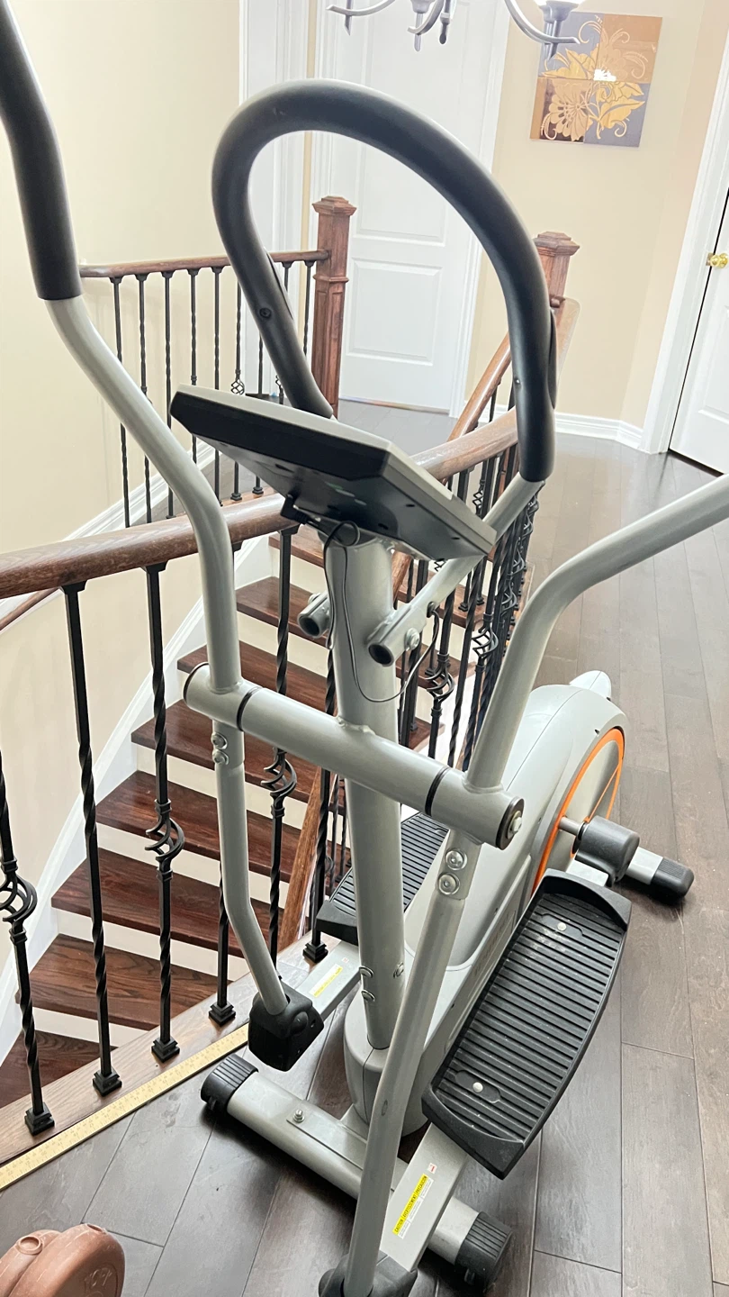 Elliptical Machine - photo 4