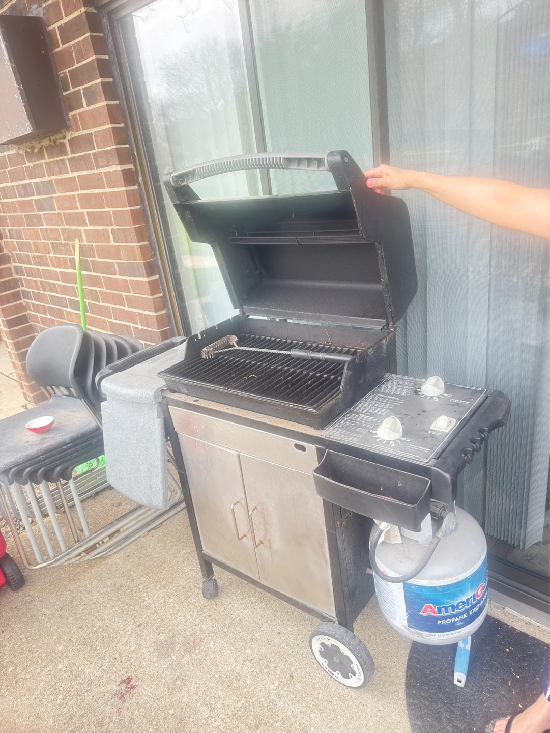 Weber Genesis Gas Grill with Propane Tank - photo 2