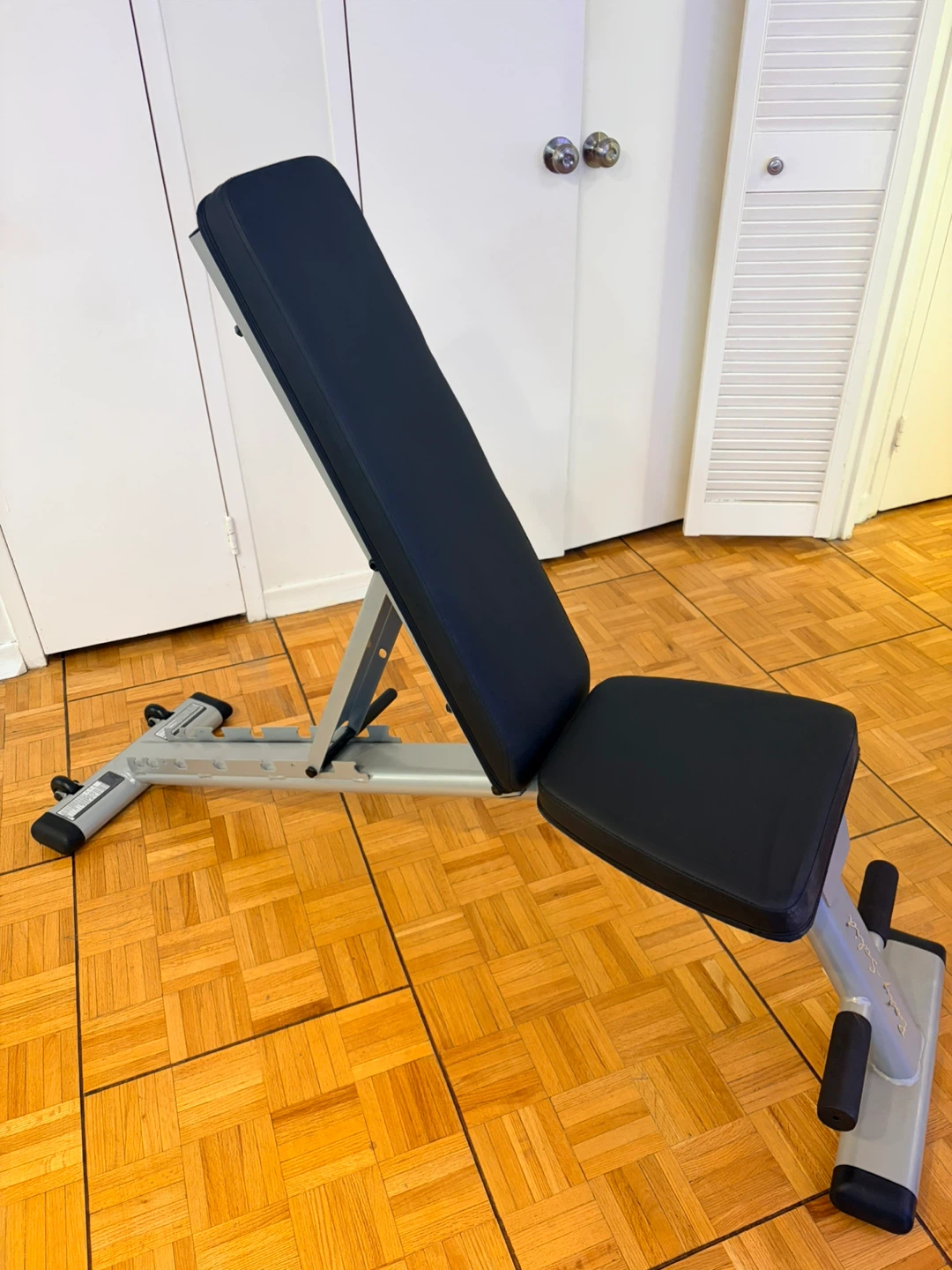 Body-Solid GFID225 Adjustable Weight Bench