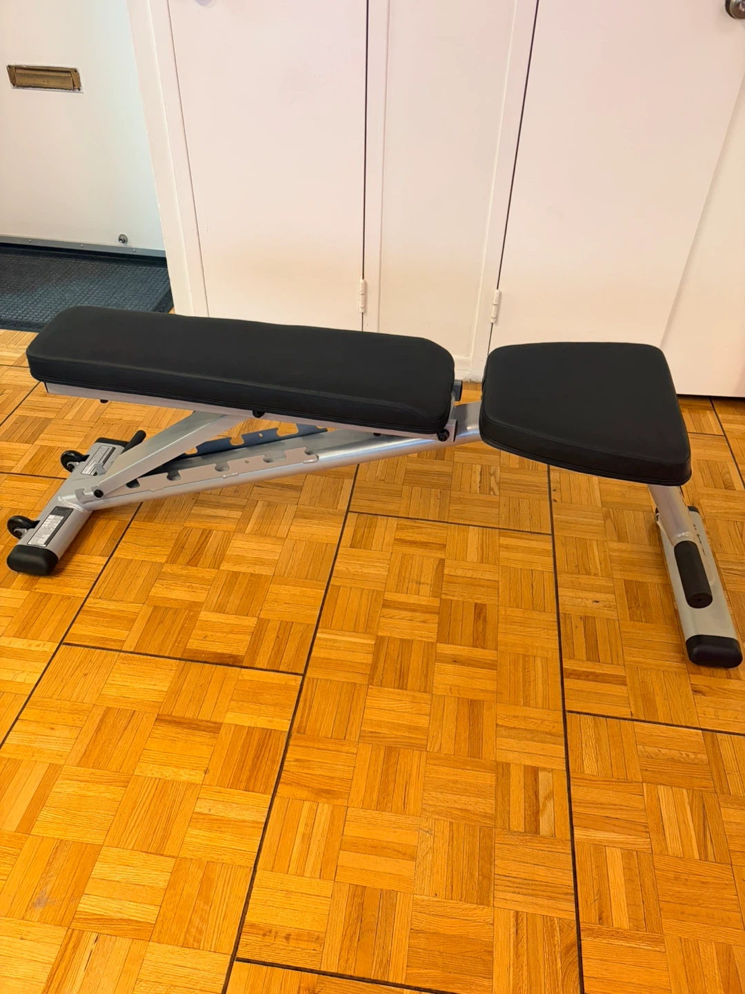 Body-Solid GFID225 Adjustable Weight Bench - photo 3