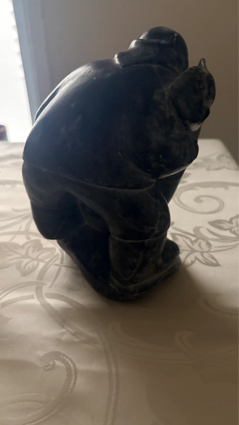 Inuit Hand-Carved soap Stone Figurine - photo 3