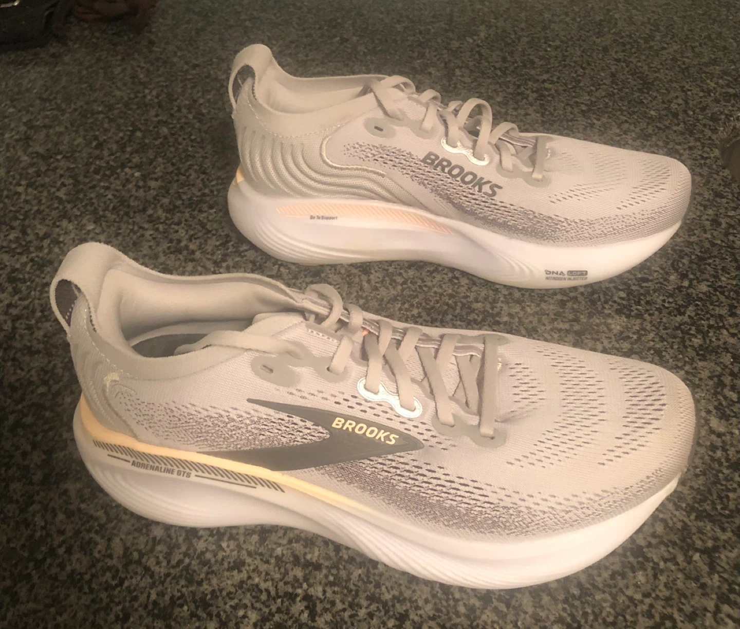 Brooks Adrenaline GTS 25 Women's Running Shoes