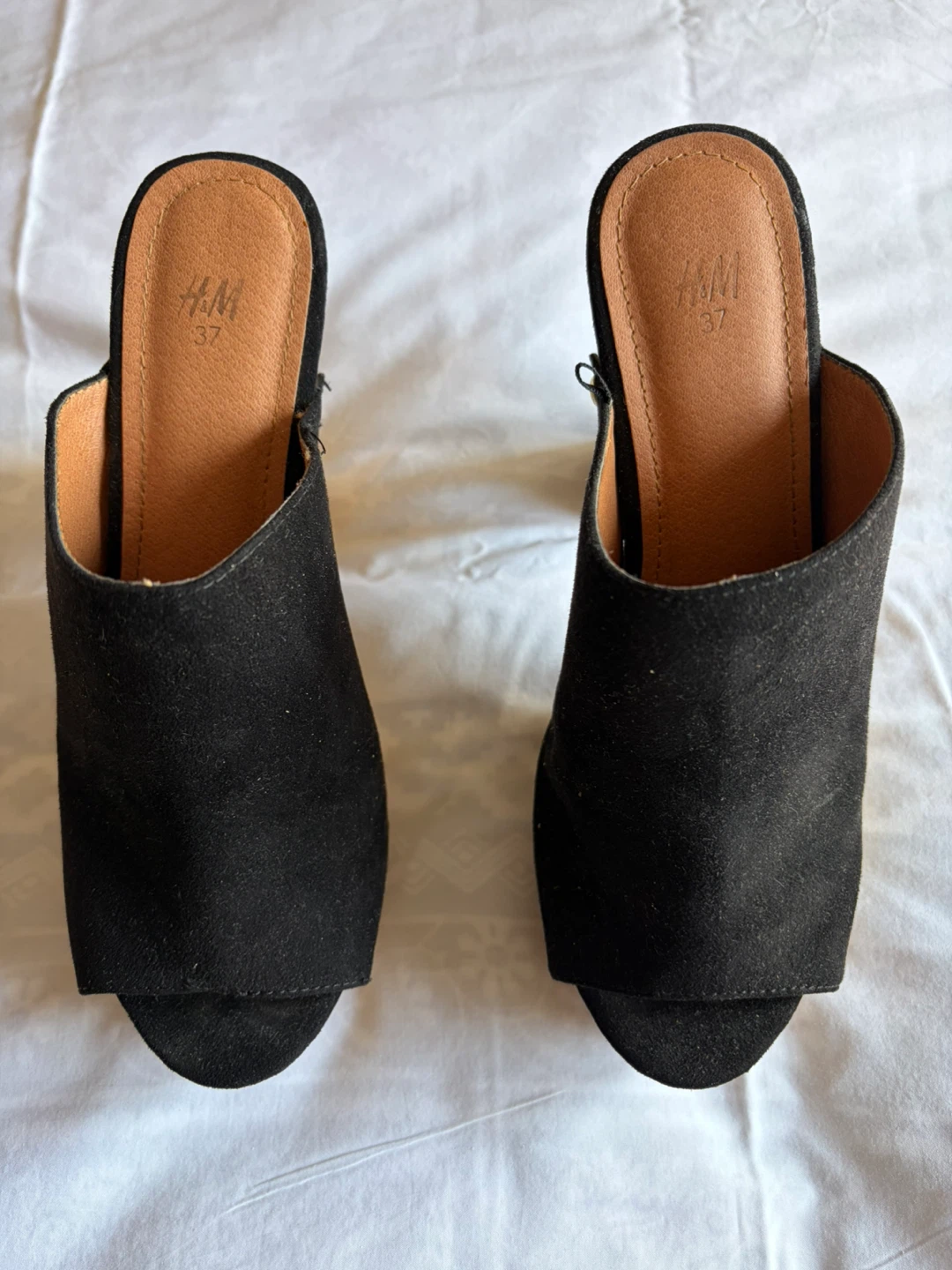H&M Black Suede Platform Mules Size 37 - photo 3