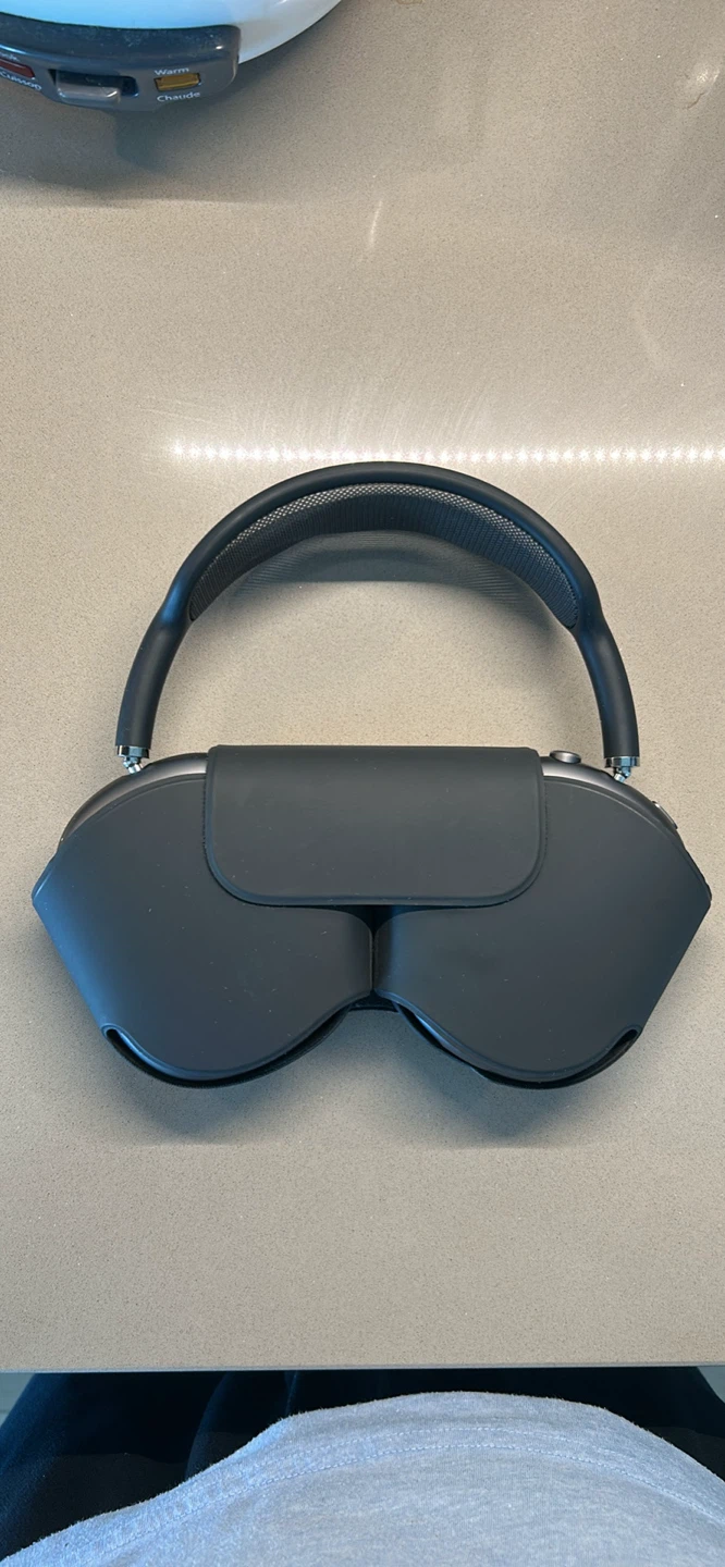 Apple AirPods Max Headphones