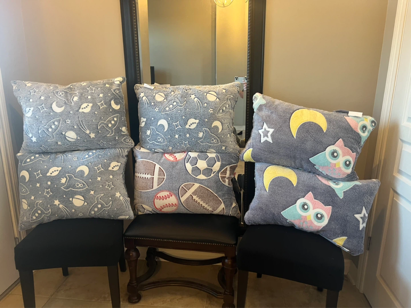 NEW Glow in the Dark Queen Size Pillows - $15 each - photo 4