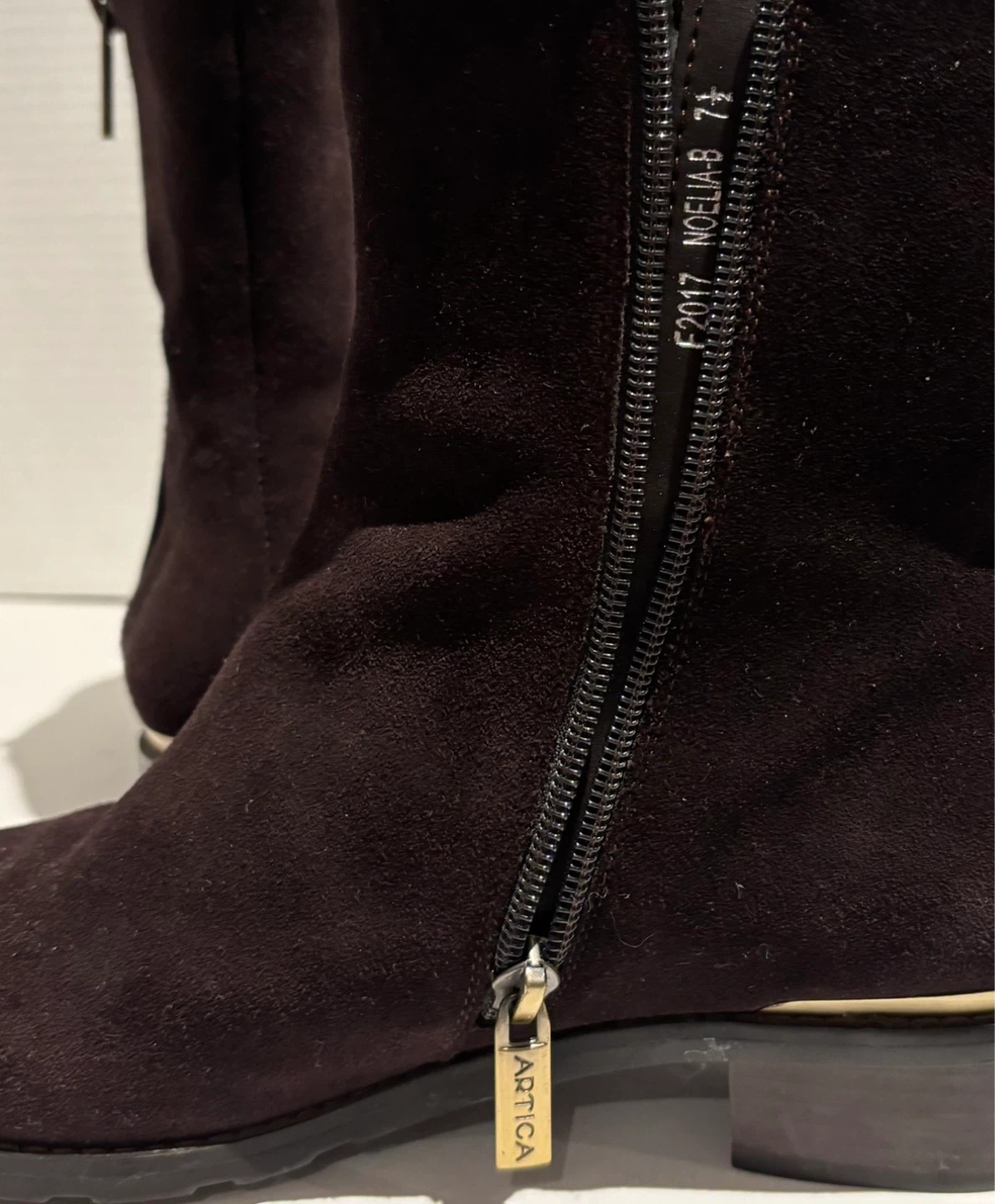 Artica Women's Brown Suede Ankle Boots - photo 4