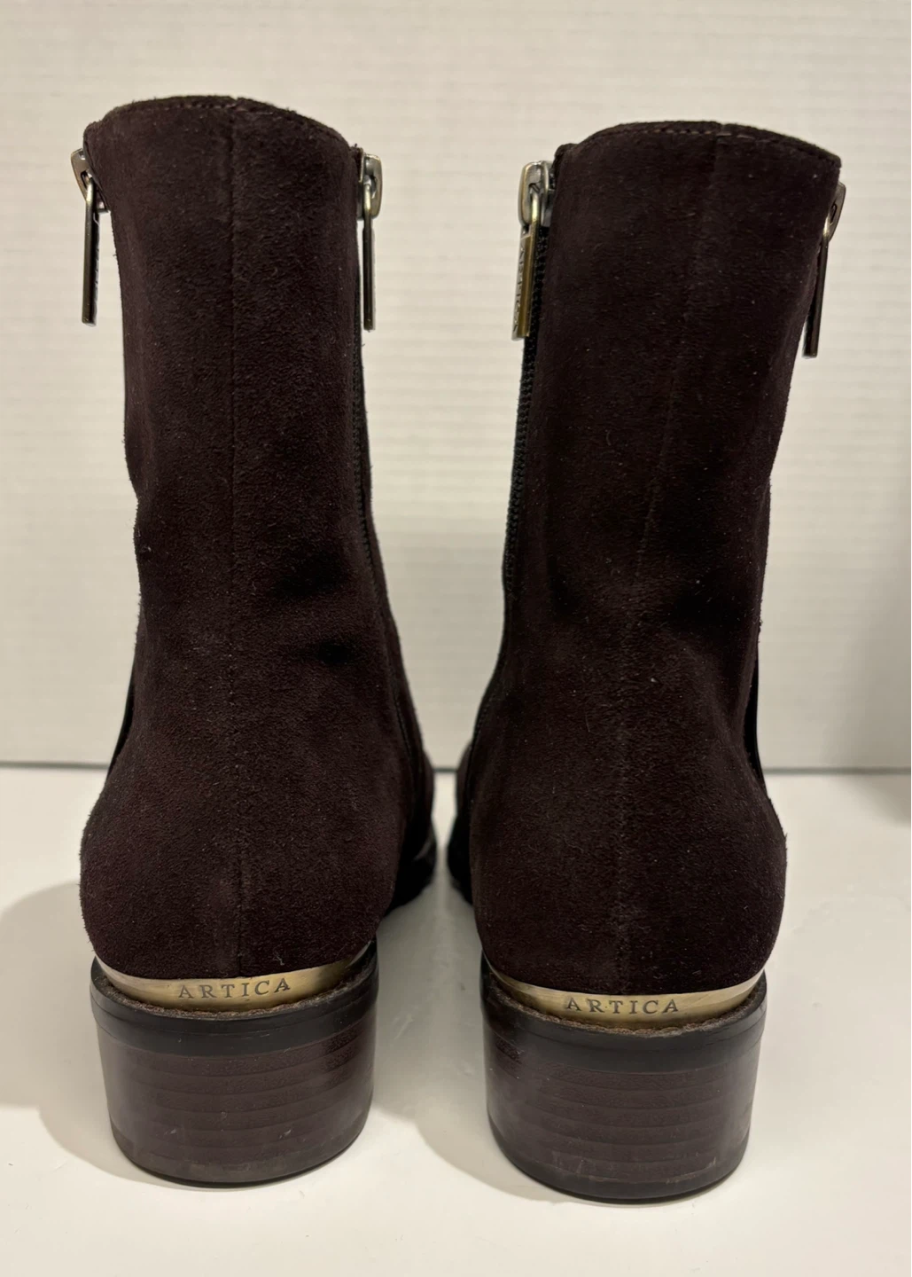 Artica Women's Brown Suede Ankle Boots - photo 3