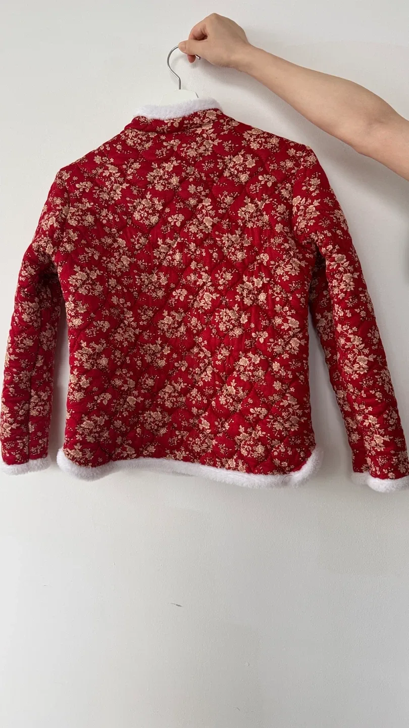 Quilted Red Floral Jacket with Faux Fur Trim - photo 4