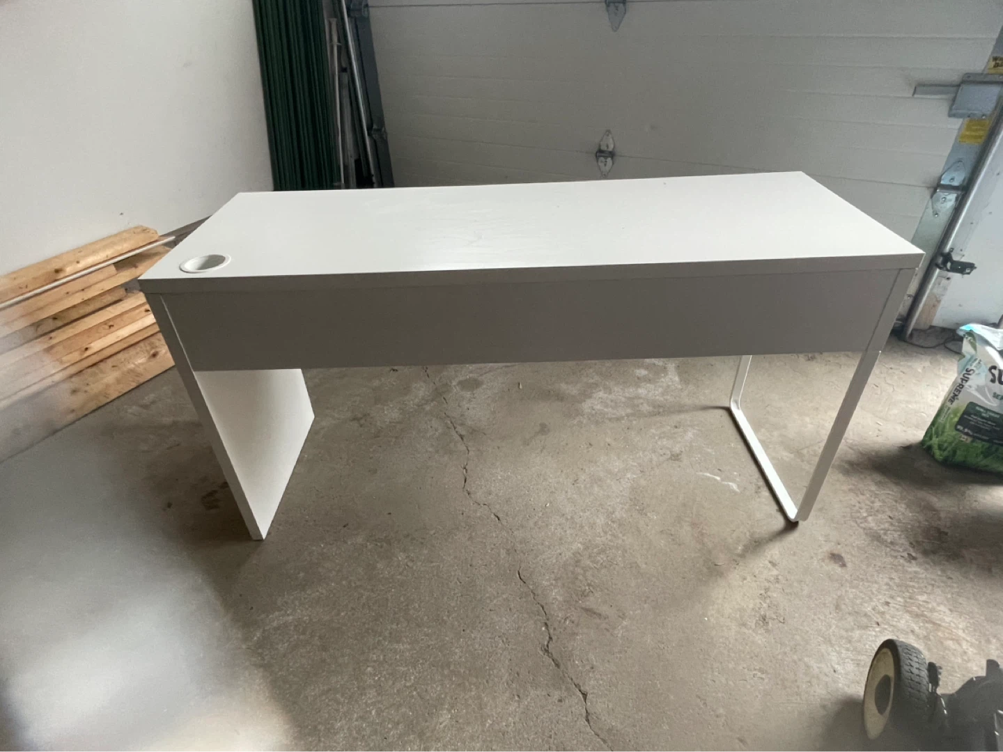 White Desk with Two Drawers - photo 3