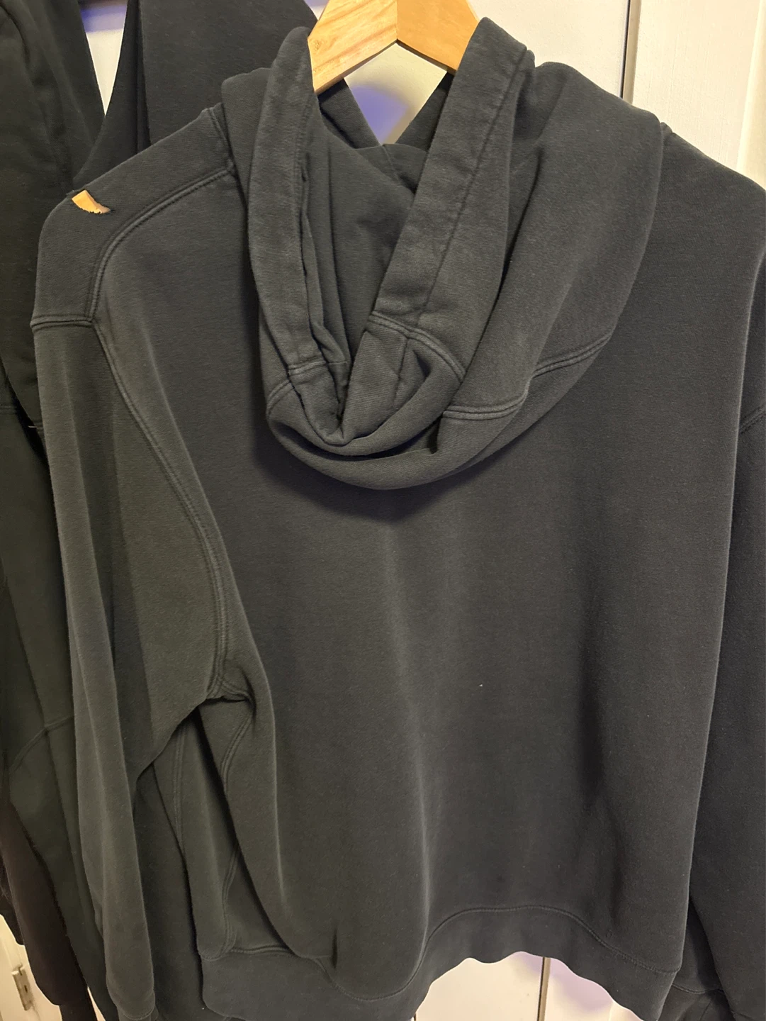 Nike Black Hoodie - photo 2