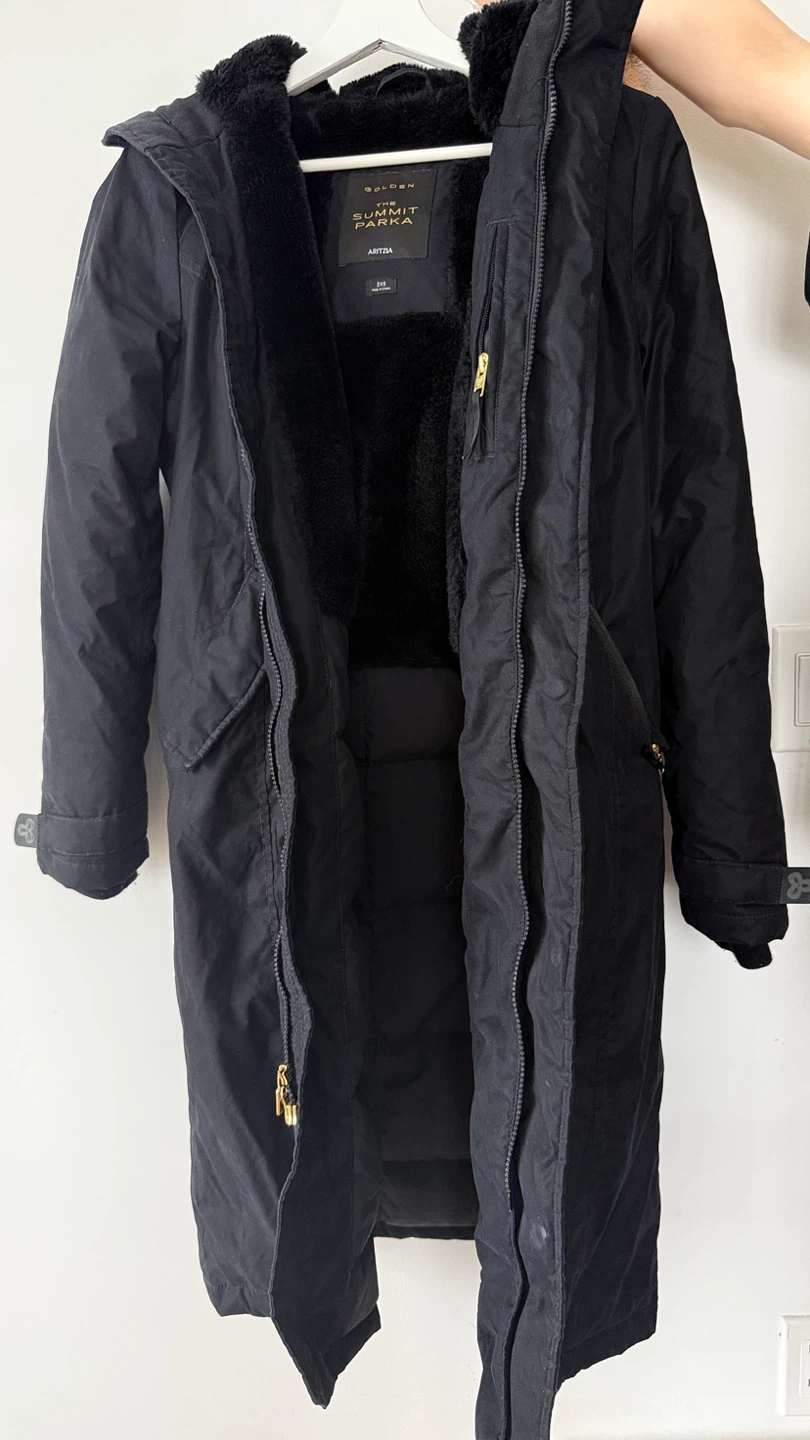 Aritzia Golden The Summit Parka - Black - 2XS