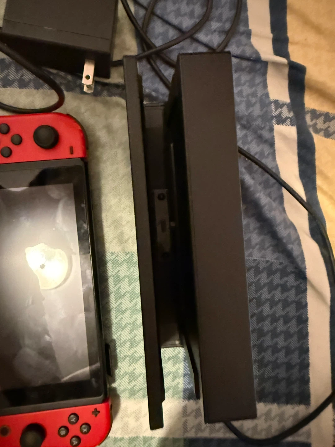 Nintendo Switch V2 Bundle + Zelda & Mario + 64GB SD - photo 3