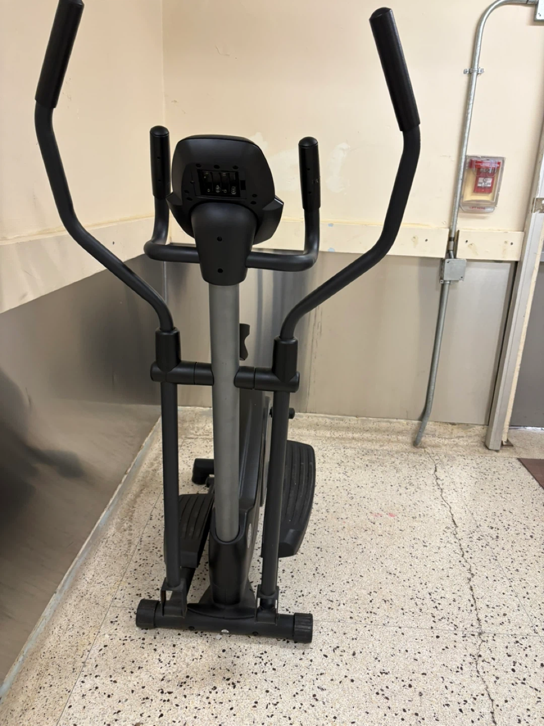 Gold's Gym Trainer 380 Elliptical - photo 3