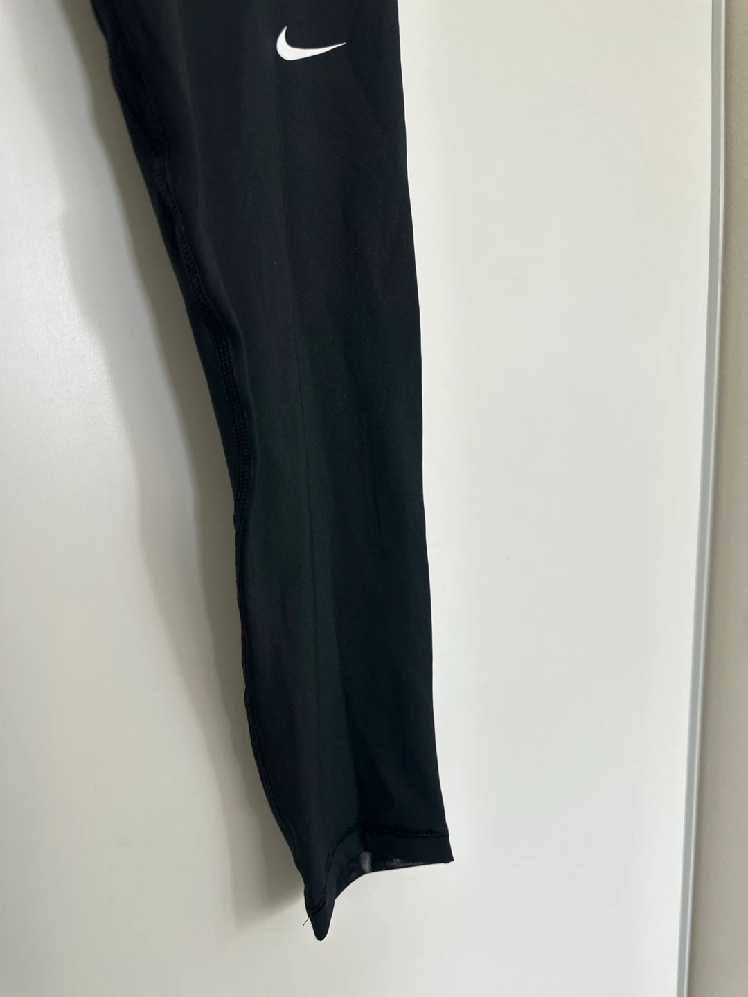 Nike Pro Women's Black Crop Leggings Size S - photo 5