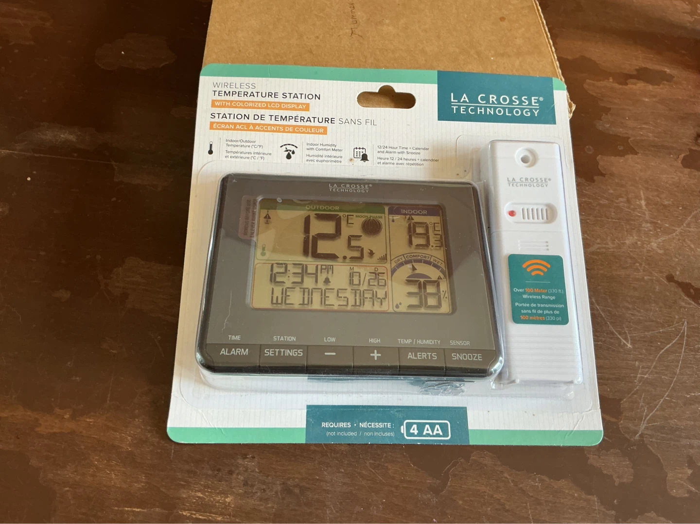 La Crosse Technology Wireless Temperature Station - photo 2
