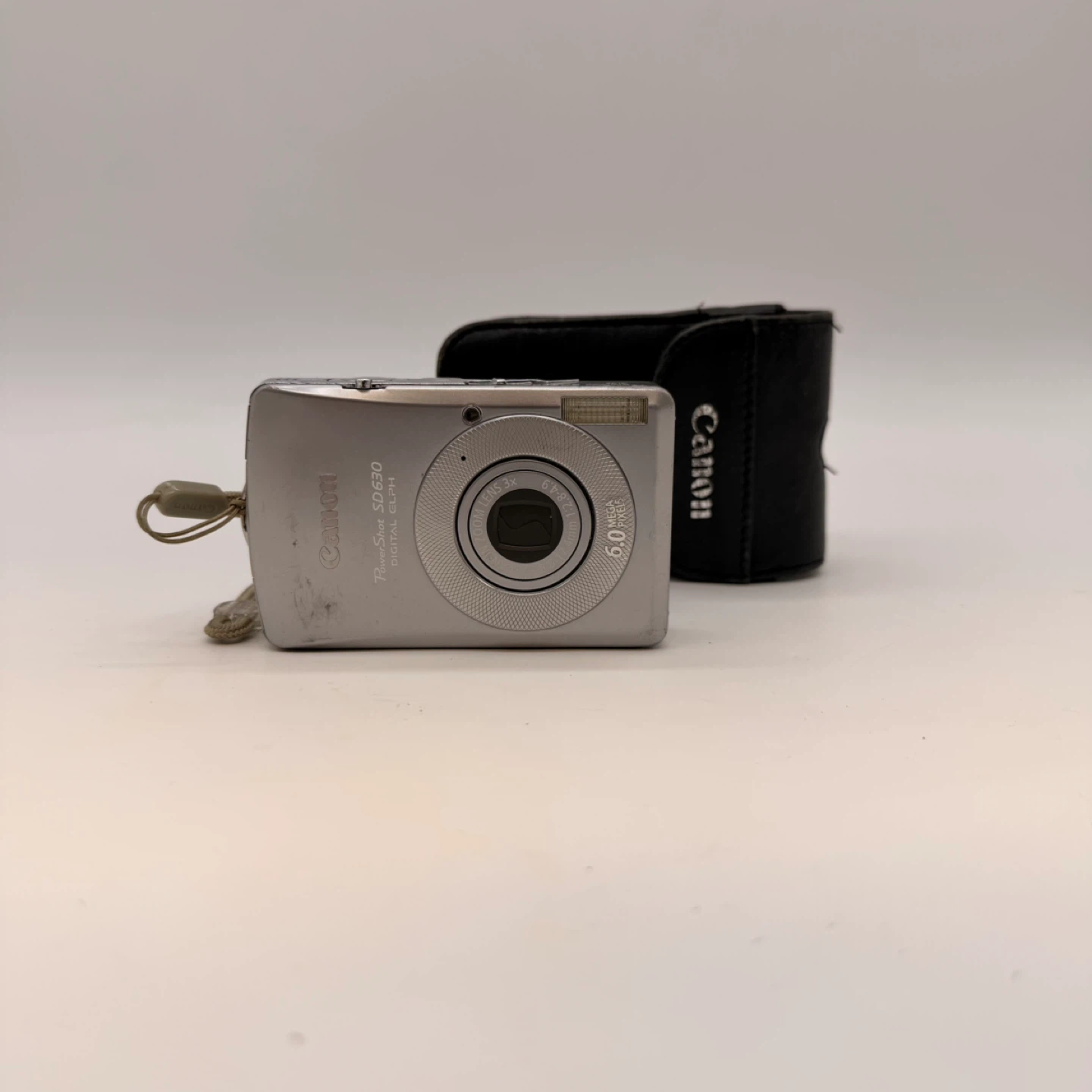 Canon PowerShot SD630 Digital ELPH 6.0 MP Silver Camera