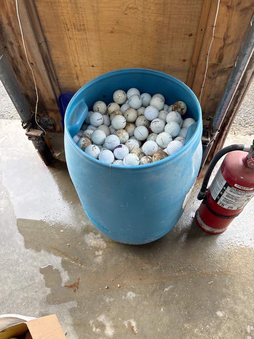 Mixed Brand Golf Balls - Bucket Included