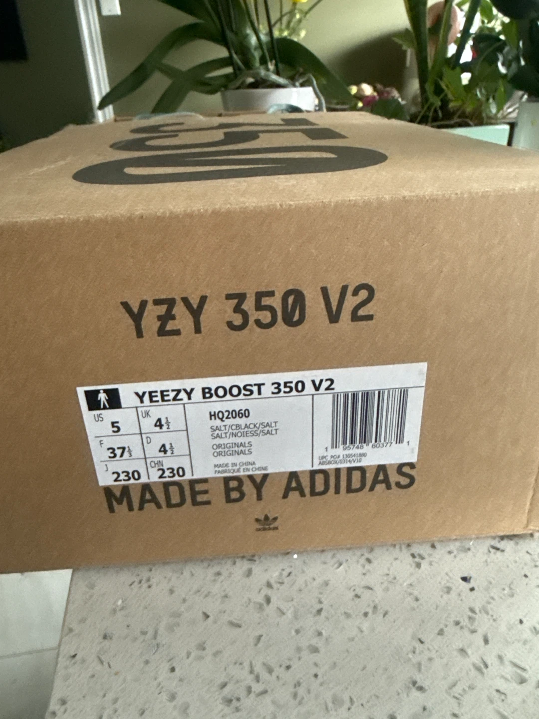Adidas Yeezy Boost 350 V2 Salt/Crblck/Salt Sneakers US 5 - photo 3