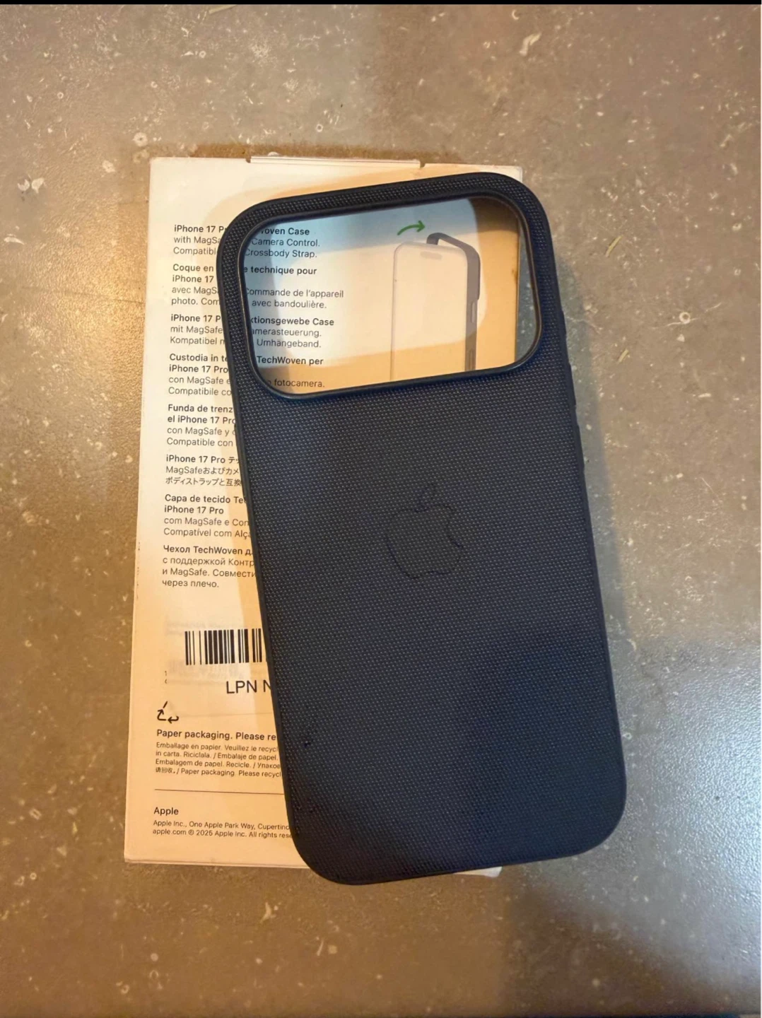 Apple iPhone 17 Pro TechWoven Case - photo 4