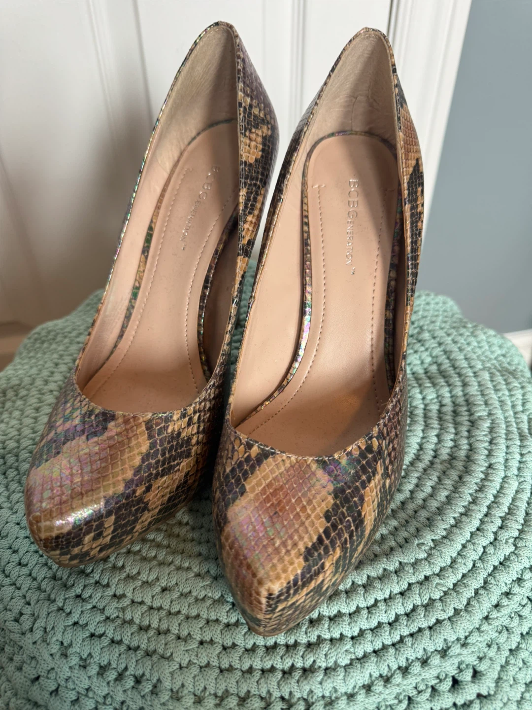 BCBG Generation Snakeskin Print Heels Size 8.5