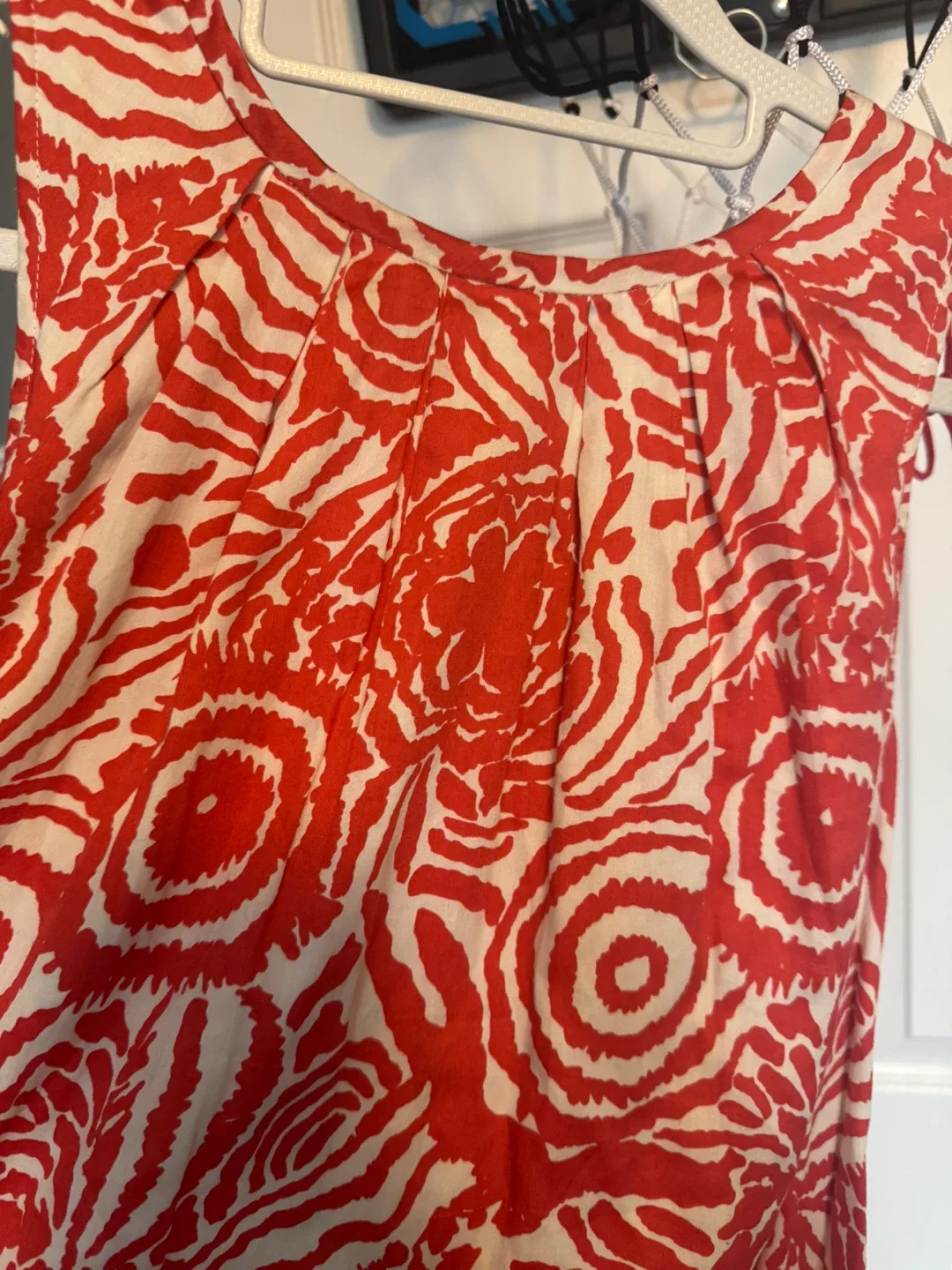 Red & White Floral Pattern Sleeveless Dress with Belt - photo 3