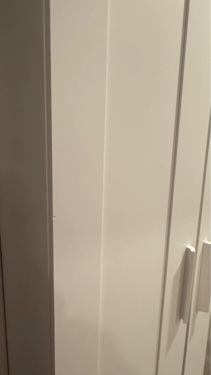 White 3-Door Wardrobe with Mirror - photo 2
