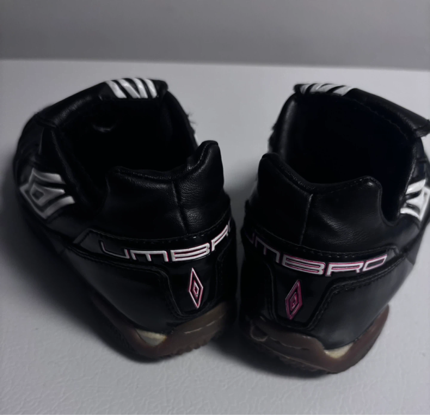 Youth Umbro Black Indoor Soccer Shoes - photo 4