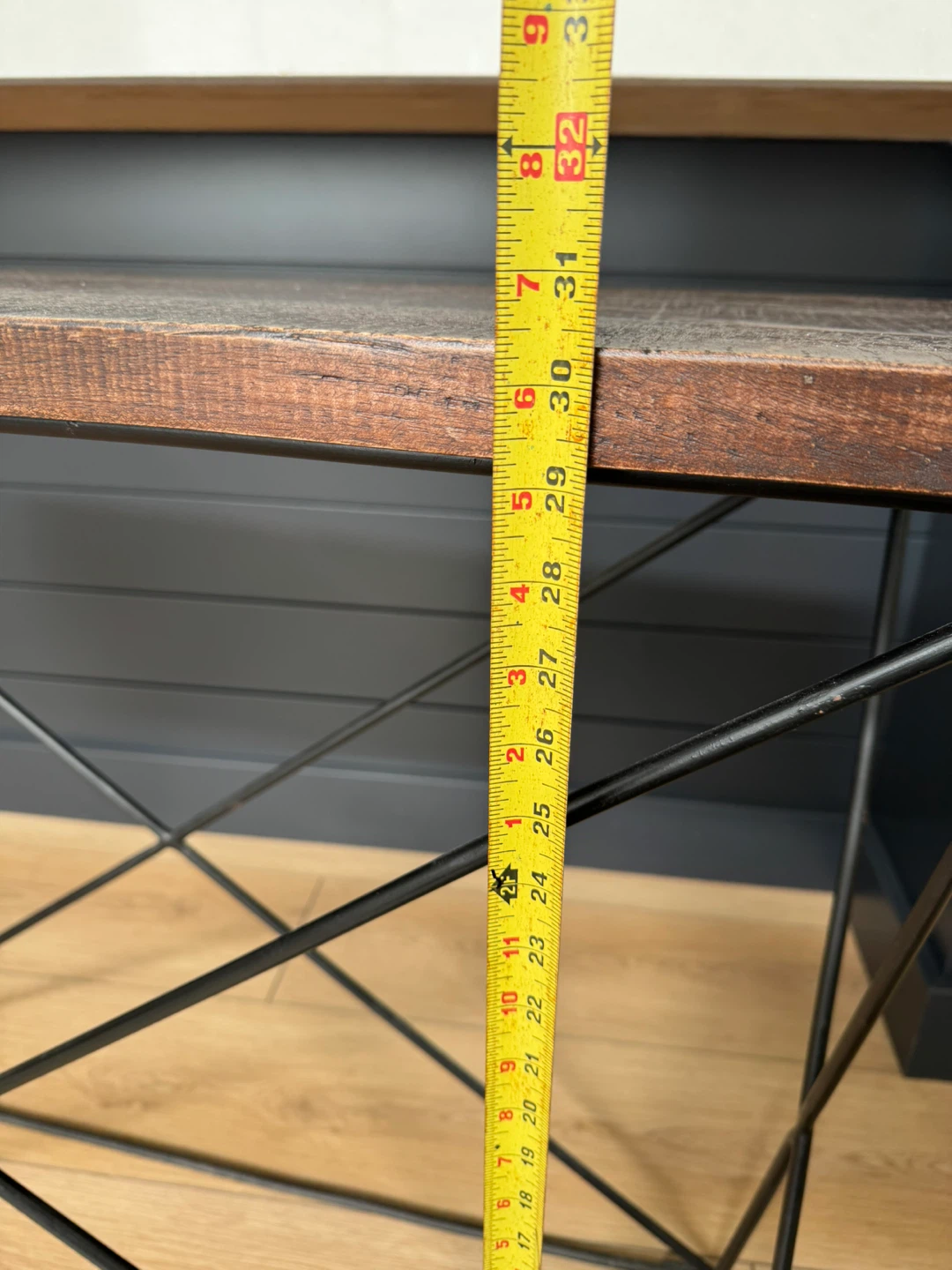 Medium Table with Dark Wood Top and Metal Base - photo 5