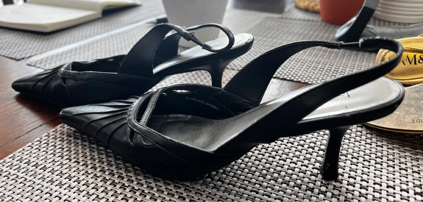Le Château Black Slingback Heels SIZE 7 - photo 4