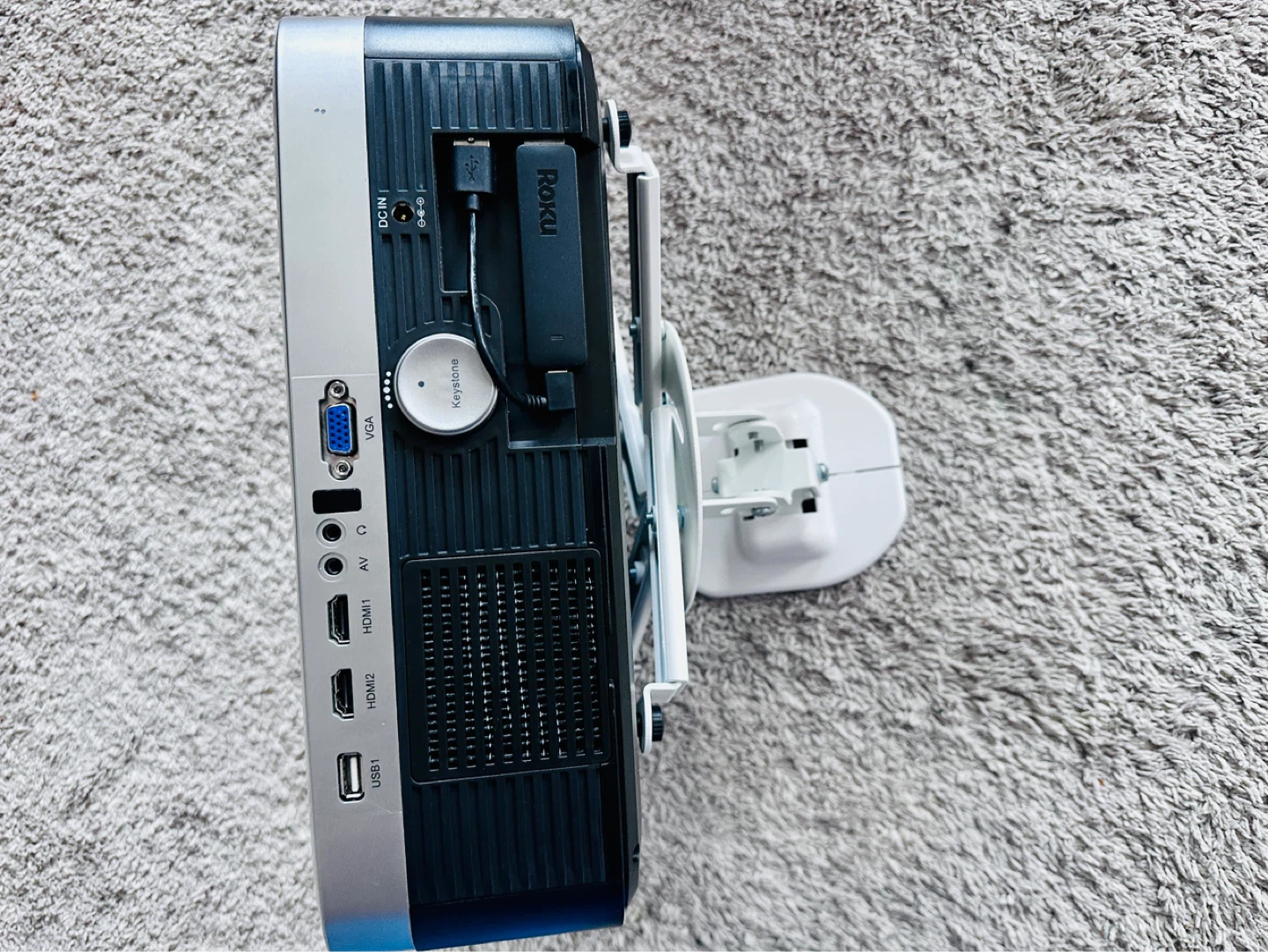 Onn. Mini Projector - photo 2