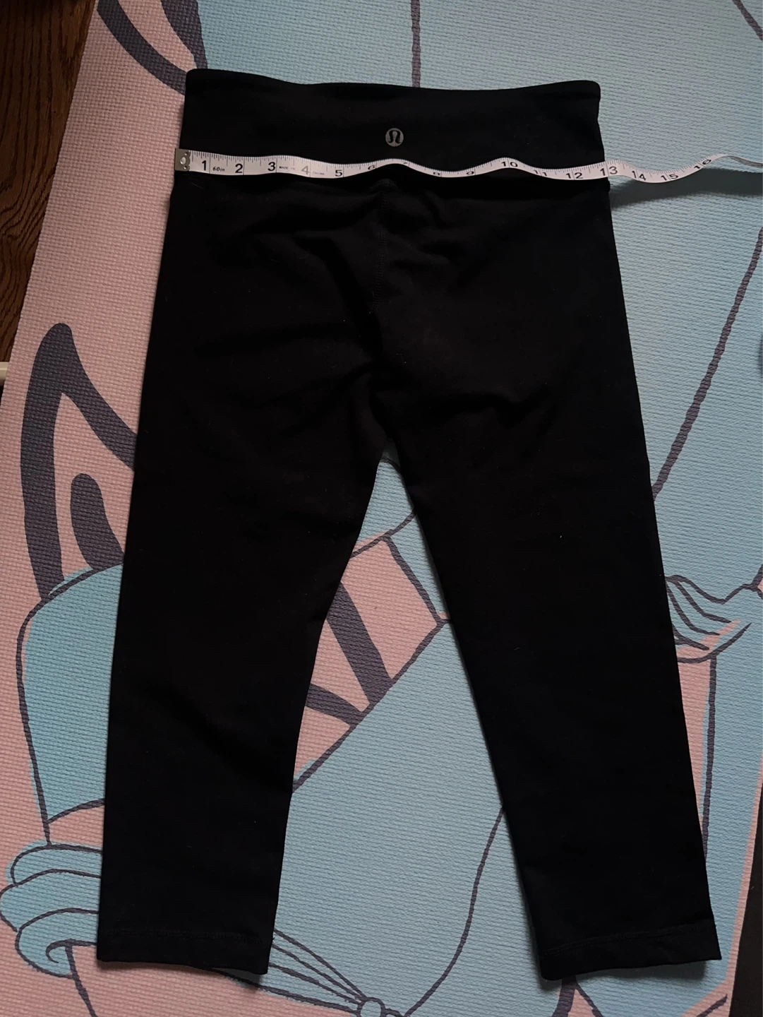 Lululemon Black Athletic Capris Size 4