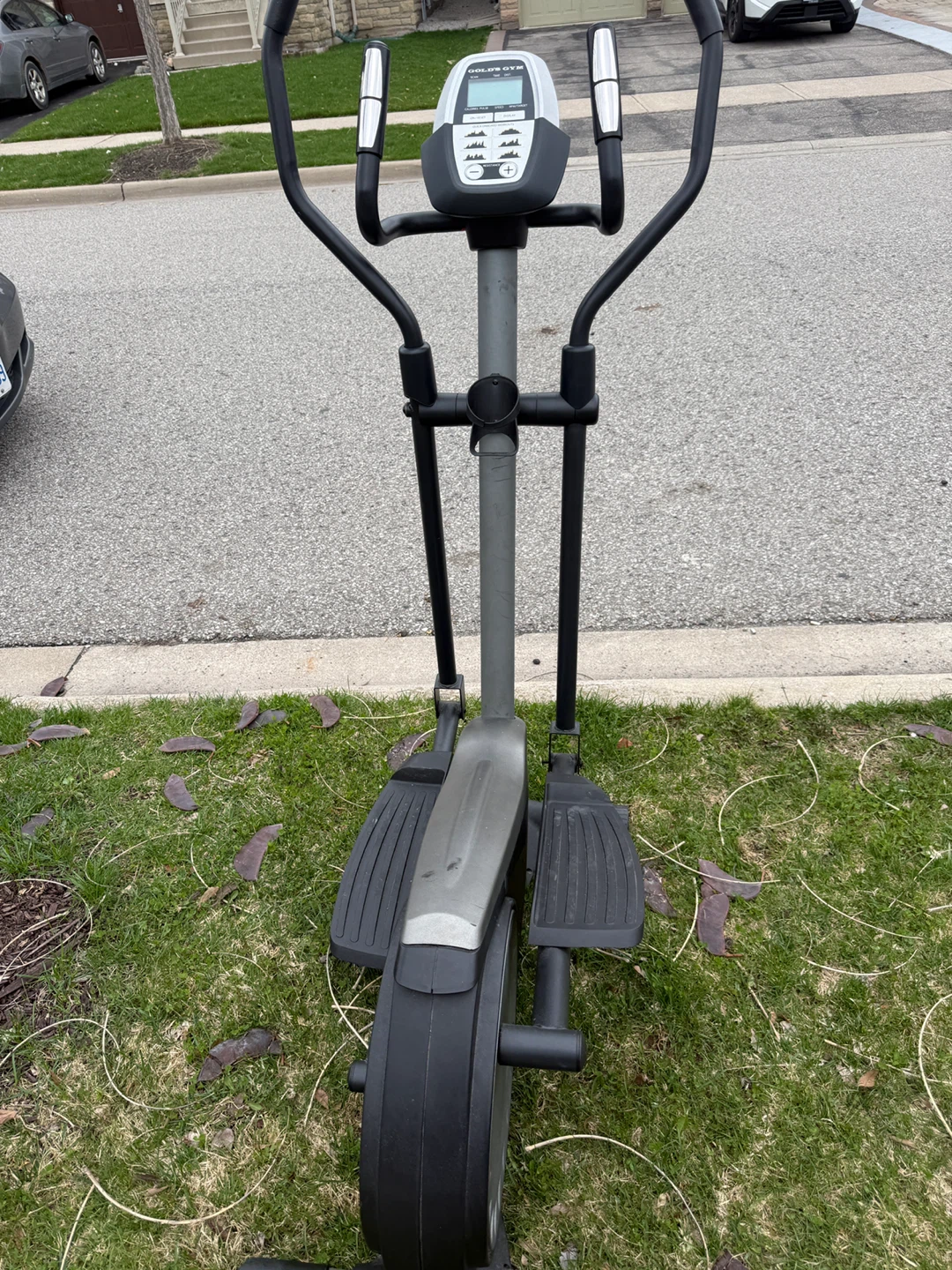 Gold's Gym Elliptical Trainer - photo 2