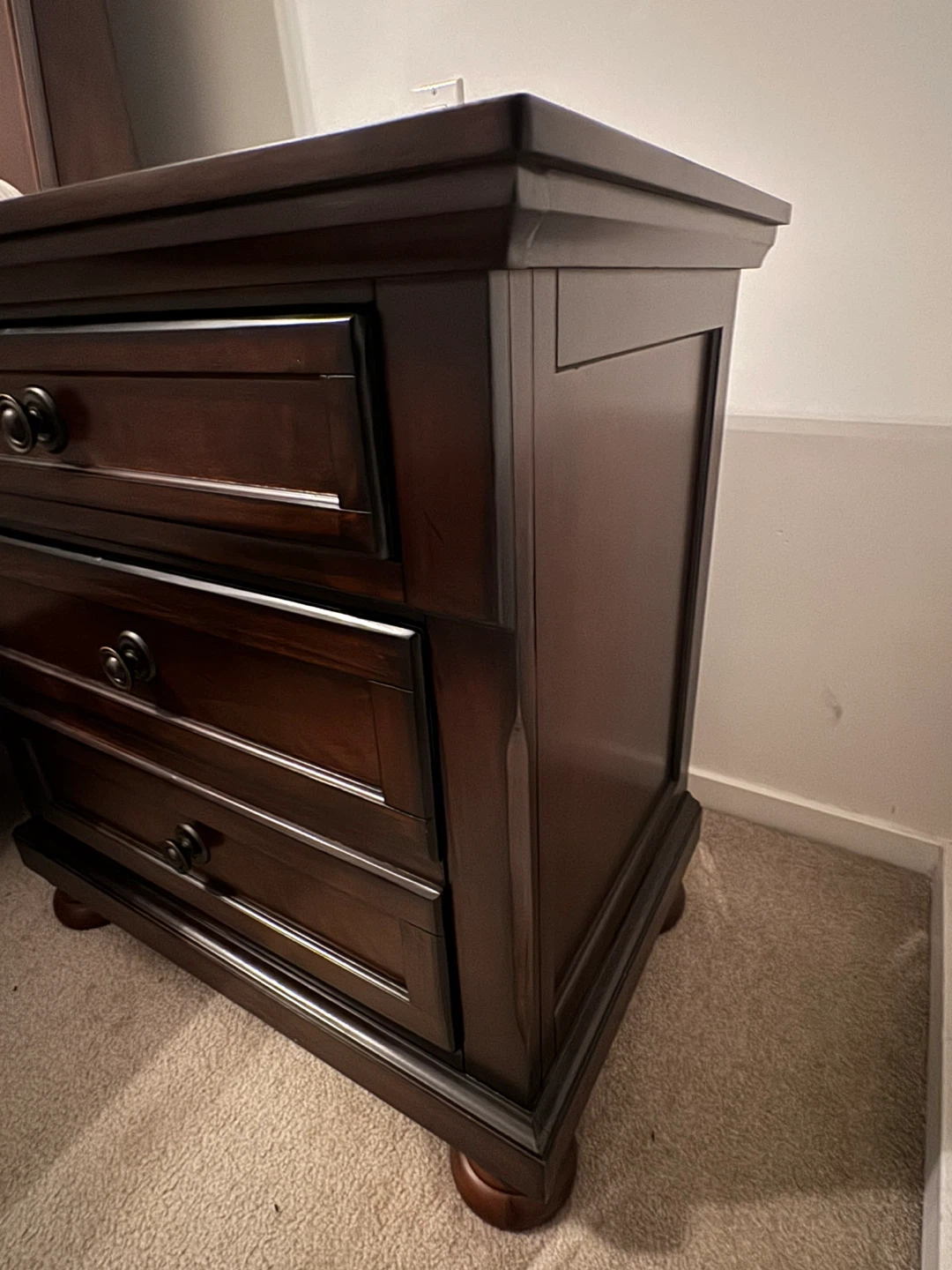 Dark Brown Wooden Nightstand with 2 Drawers