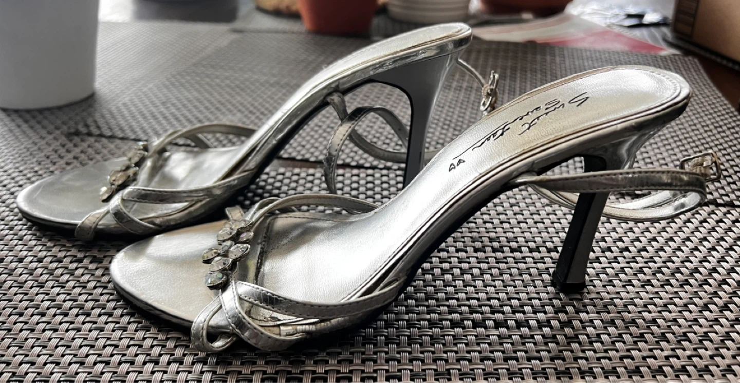 Sweet Seventeen Silver Embellished Heels Size 7 - photo 3
