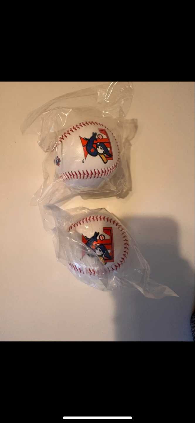Toronto Blue Jays Collectible Bobbleheads and Mugs - photo 3