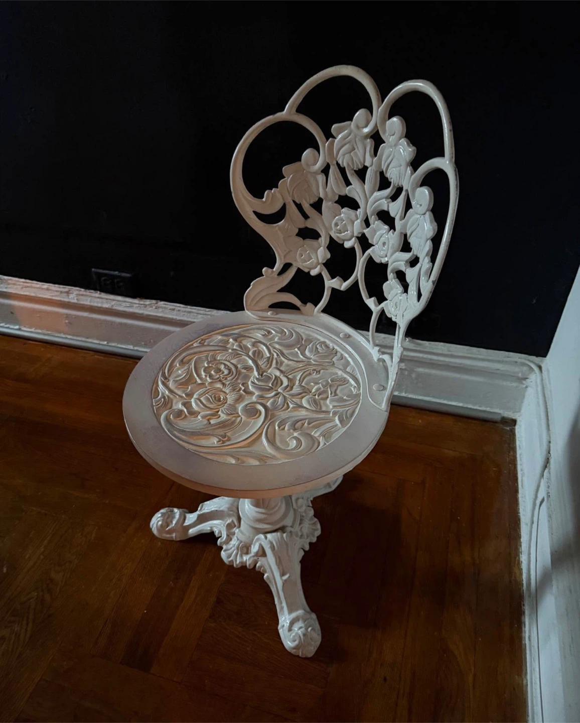 Kessler Cast Iron Rose Vanity Chair - photo 5