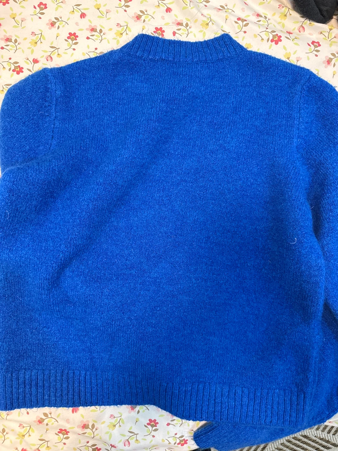 Moving sale-Blue MNGO Crew Neck Sweater - photo 2