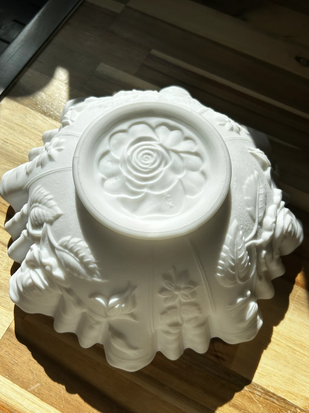 Vintage White Milk Glass Rose Embossed Bowl, Imperial Glass - photo 4