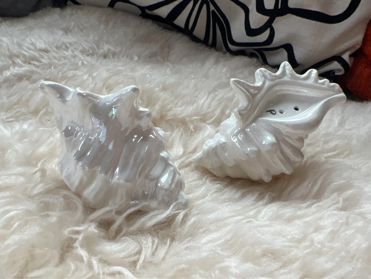 VINTAGE Seashell Salt and Pepper Shakers - photo 4