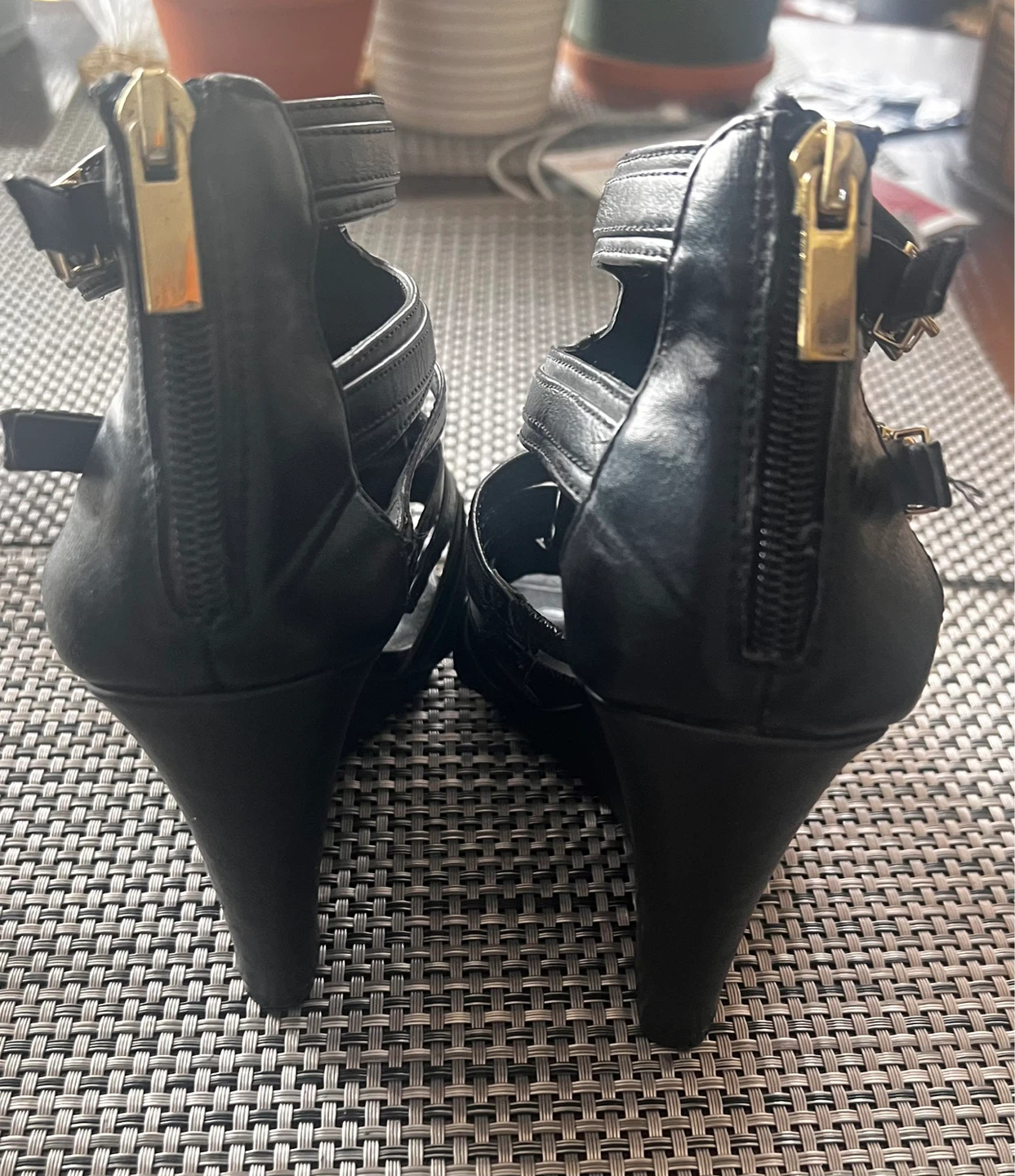 Express Black Wedge Gladiator Heels size 7 - photo 4