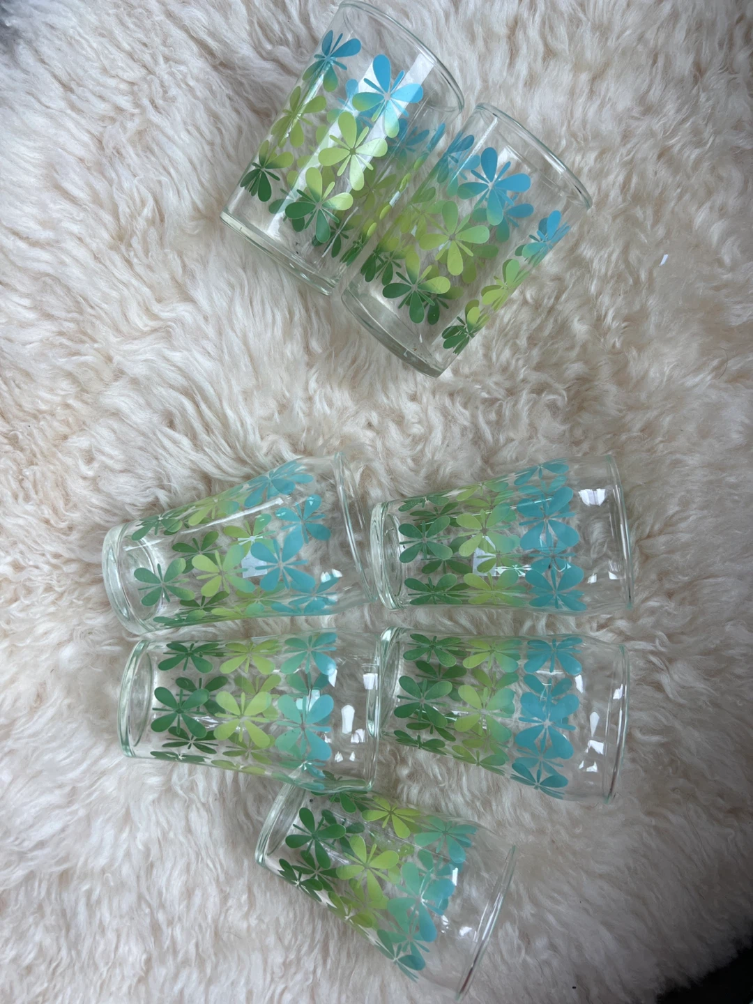 6 Vintage Floral Glasses - photo 3