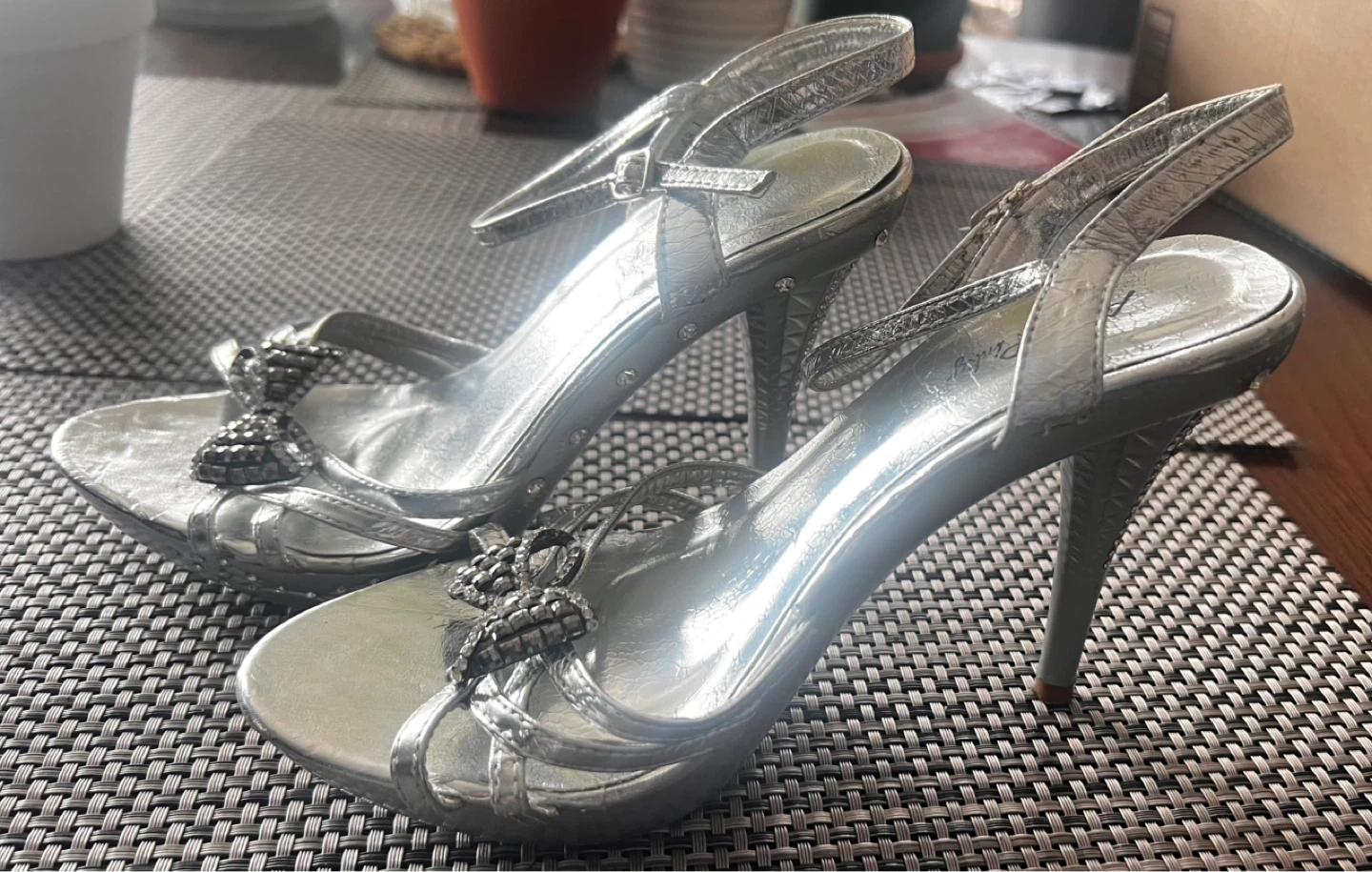 Silver Women's Heels size 7 - photo 2